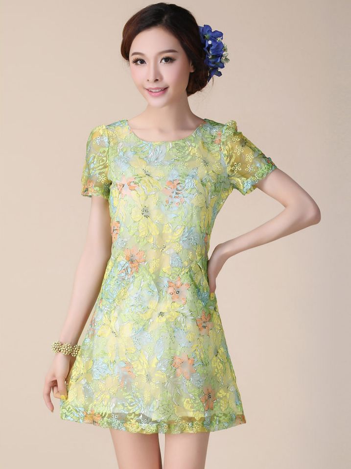 Hot Summer Embroidery Flower Short Sleeve Dress