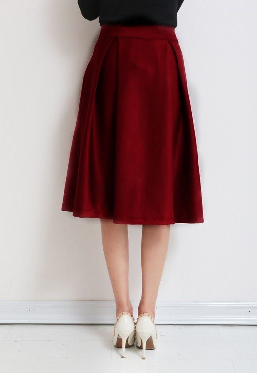 Graceful Look High Waisted Solid Color Pleated Midi-Skirt