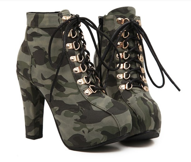 girls green boots