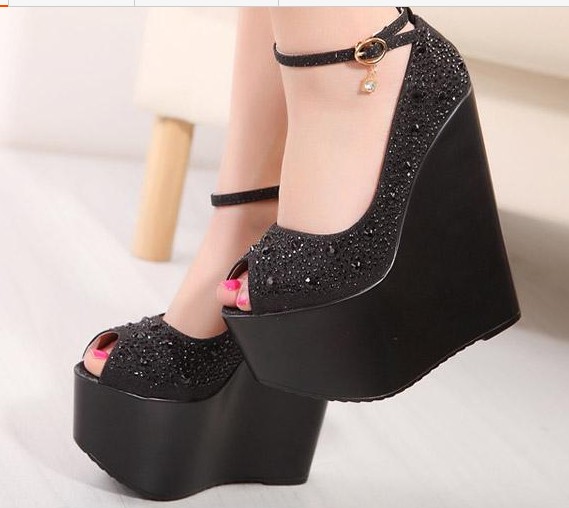 latest wedge shoes