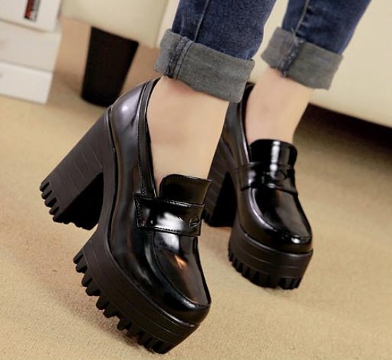 chunky heel platform shoes