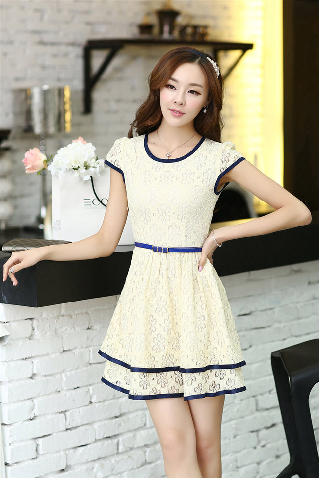 Charming Lady Party Dress Lace Flower Short Sleeve Round Neck Gowns Dress