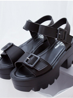 Summer Fashion Rubber Sole Flat Heels White PU Sandals