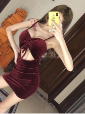 Sexy Low-cut Cropped Spaghetti Strap Velvet Dress