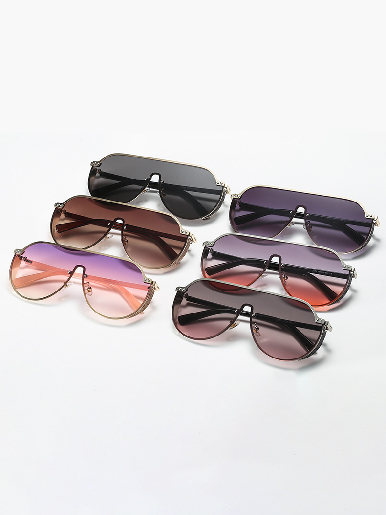 Wholesale Fashion Connected Large Frame Sunglasses For Women VWA053157 ...