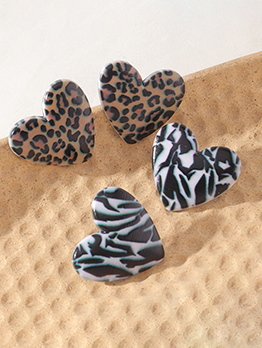 Cool Animal Print Heart Leopard Earring