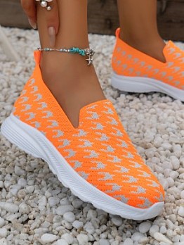 Solid Color Round Toe Sneakers