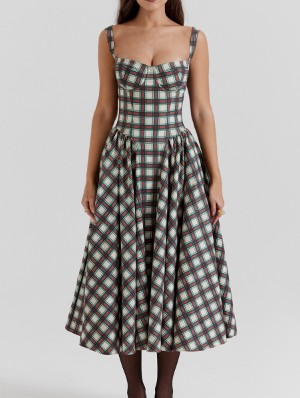 Square Mid-rise A-line Sleeveless Dresses