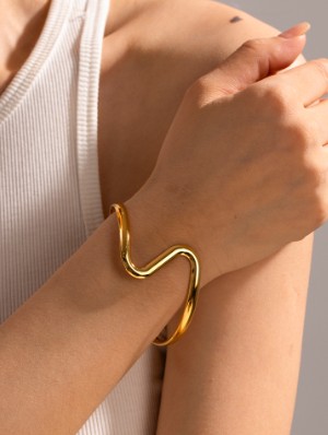 Geometric Stainless Steel Curly Bracelet
