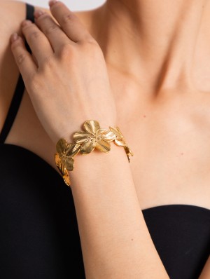Floral Stainless Steel Circular Bracelet