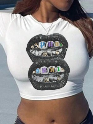 Lips Printed Pullover Cropped T-shirts