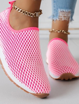 Hollow-out Round Toe Sneaker