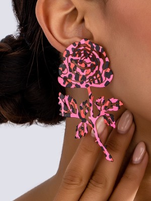 Luxurious Leopard Hollow-out Rose Pattern Earrings