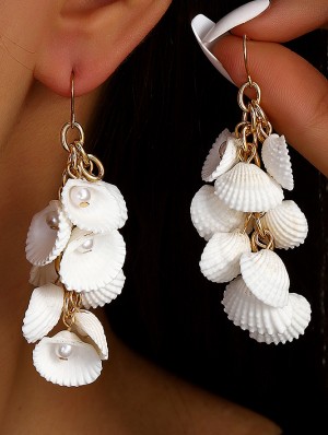 Shell Pearl Tassel Earrings