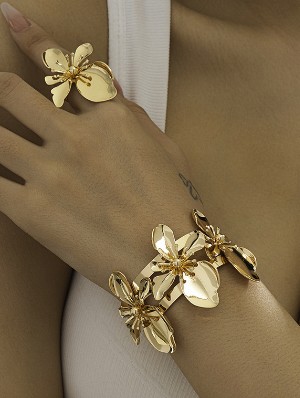 Flower Decor Stereo  Elegant Electroplating Bracelet