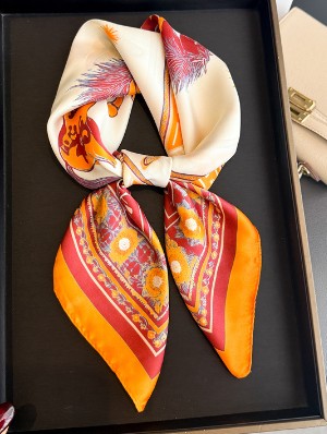 Colorblock Horse Printed Square Scarf
