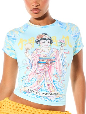 Geisha Girl Printed Contrast Baby Tee