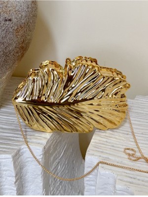 Chain Leaf Magnetic Closure Handbags