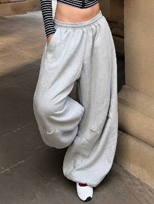 Solid Curved Wide Leg Cargo Sweatpants