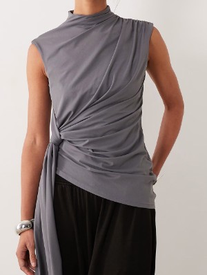 Lace Up Ruched Mock Neck T-shirts