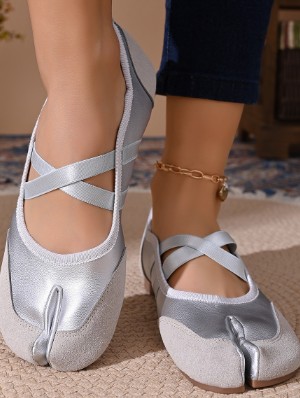 Split‑Toe Cross Strap Ballet Mary Jane Flats