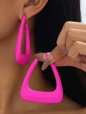 Pattern Alloy Triangle Earrings