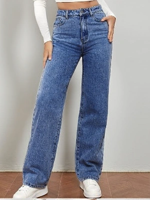 Leisure Washed High Rise Straight Jeans