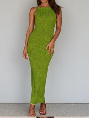 Sleeveless Ripple Split Hem Maxi Dress