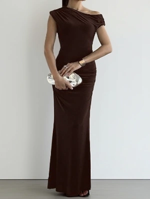 Inclined Shoulder Bodycon Maxi Dress