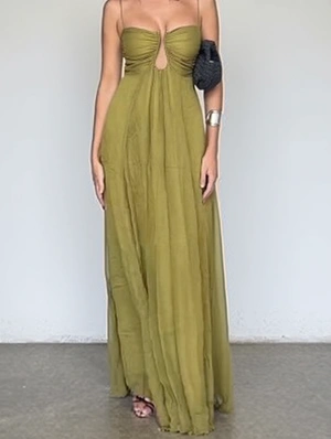 Plain Color Plunging Neckline Sleeveless Dress