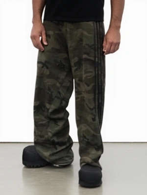 Camo Striped Trim Denim Cargo Jeans