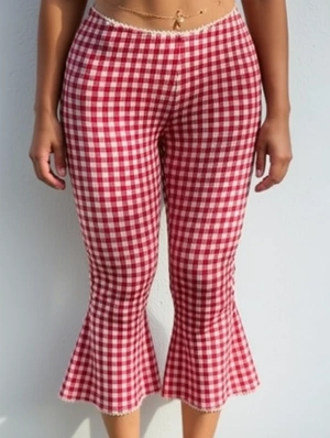 Checkered Lace Detail Flared Capri Pants