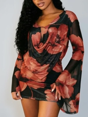 Floral Trumpet Sleeve Backless Mini Dress