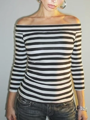 Off-Shoulder Striped 3/4 Sleeve T-shirts