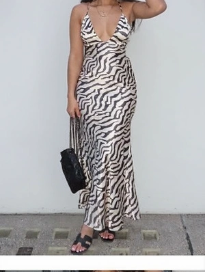 Zebra Halter V Neck Sleeveless Maxi Dress