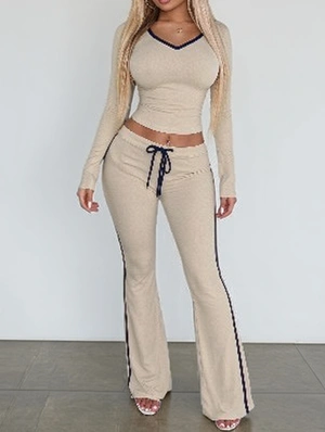 Chic Contrast Knit Crop Top High Waist Flare Set