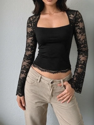 Lace Panel Solid Color Square Neck T-shirts