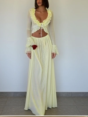 Pure Color Ruffle Cropped V Neck Skirt Sets