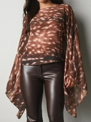 Abstract Boat Neck Batwing Sleeve Tops